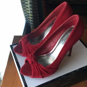 Rouge Platform Pumps - Fushia
